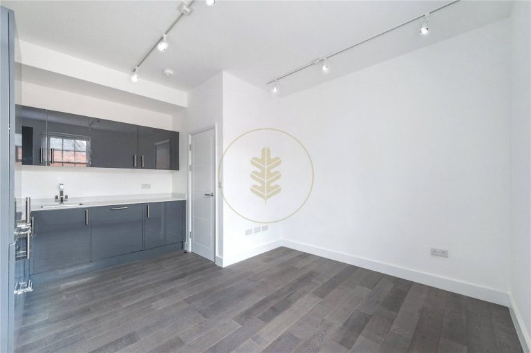 Loveridge Mews, Kilburn