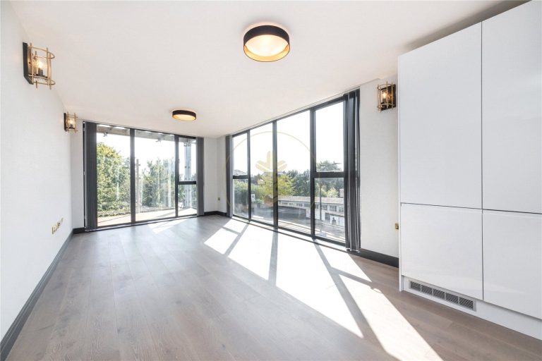 Brondesbury Park, London