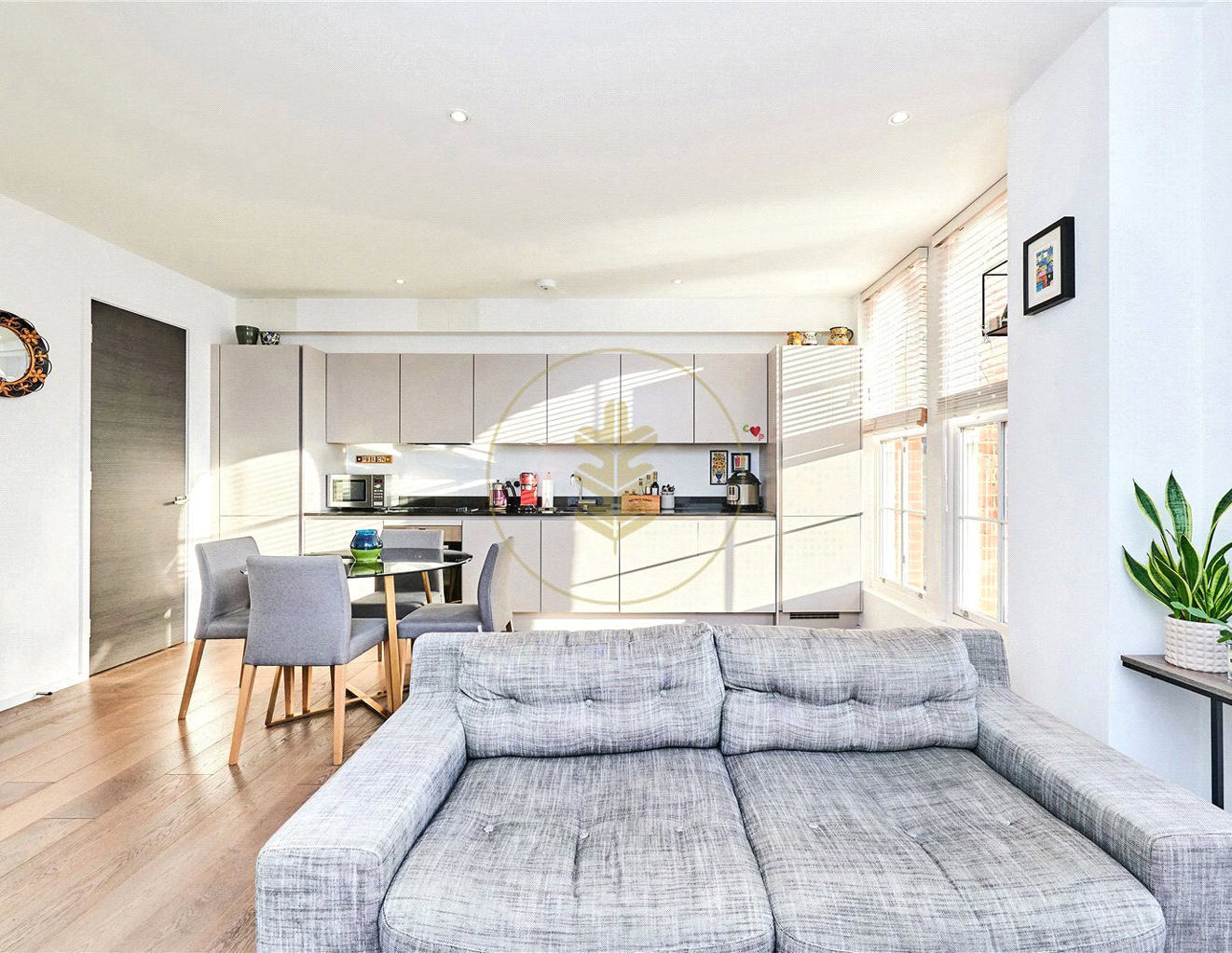 Oakhill Guiding people through property