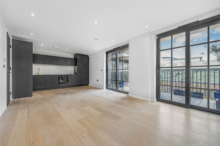 Trenmar Gardens, London